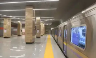Очереди в метро Алматы: пассажиры жалуются на длительное ожидание у входа