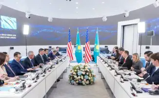 Посланник Трампа и заместитель Рубио встретились с премьером Казахстана Олжасом Бектеновым для обсуждения вопросов сотрудничества между США и Казахстаном. В ходе встречи также состоялся диалог с специальным представителем президента США по Южной и Централ