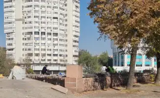 Реконструкция площади Республики в Алматы затянулась: сроки открытия музея и фонтанов остаются неопределенными