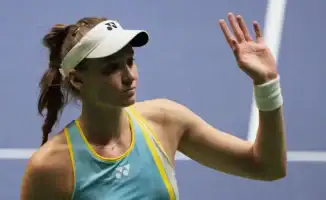 Рыбакина: чемпионка Ролан Гаррос покоряет Уханьский турнир