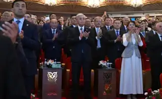 Токаев на музыкальном мосту: Президент Казахстана соединил сердца на концерте в честь Дня Республики