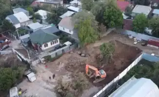 Строительство скалодрома в элитном районе Алматы вызывает недовольство жителей: ожидания школы обернулись очередной стройкой