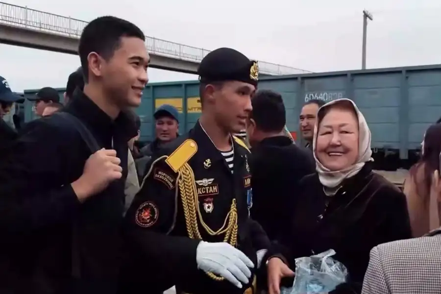 Морские пехотинцы Атырау: домой с честью и долгом Атырау