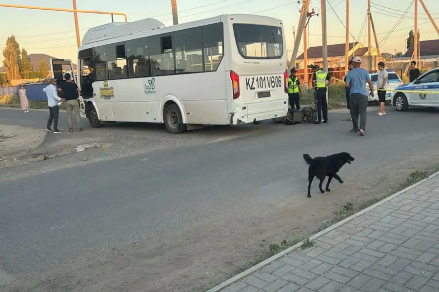 Трагедия в Кульсары: ДТП с участием автобуса поднимает вопросы о безопасности дорожного движения и ответственности водителей Атырау