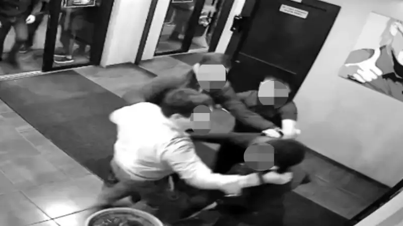Жестокое избиение молодого парня в Алматы: видео от матери Атырау