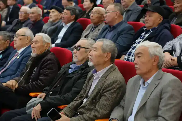 Мост между людьми: аким области Нурдаулет Килыбай на встрече с жителями Тупкараганского района Атырау