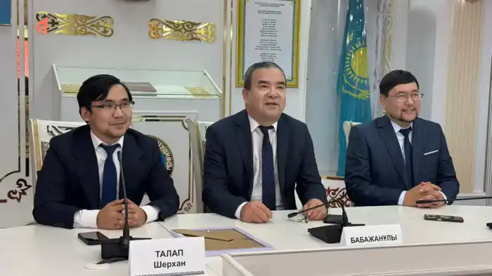 Обсуждение влияния искусственного интеллекта на литературу в Казахстане: вызовы и возможности для авторского права Атырау