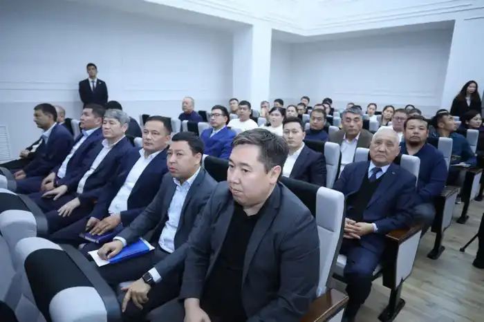 Обсуждение проблемы безработицы в Каракиянском районе встреча Нурдаулета Килыбая с жителями Жетыбая Атырау