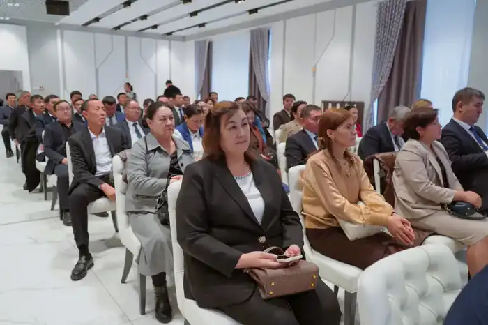 Туркестан: Новый проект для учителей по ИИ Атырау