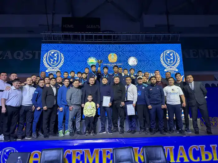 Восточно-Казахстанская область демонстрирует успех на чемпионате Казахстана по боксу среди юношей Атырау