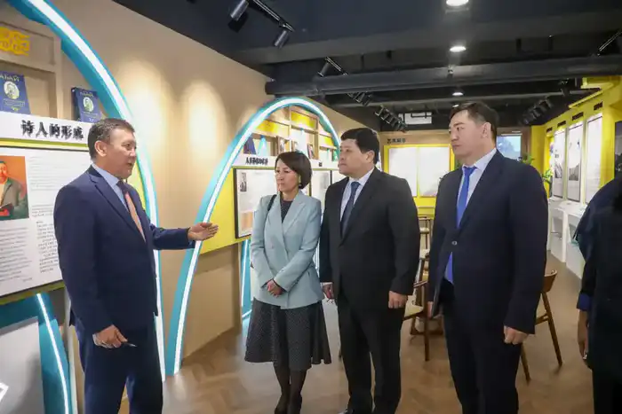 Центр культурных исследований «Шакарим» открылся при Китайском Xi'an Jiaotong University (5)