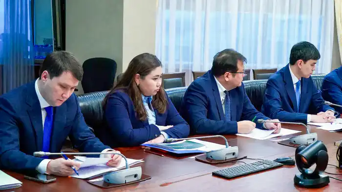 Цифровой тенге поможет в ремонте дорог Алматы Атырау
