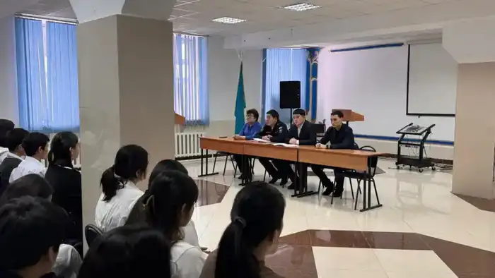 В Астане прошла акция «Безопасная среда: основа закона и порядка» в колледже экономики и права Атырау