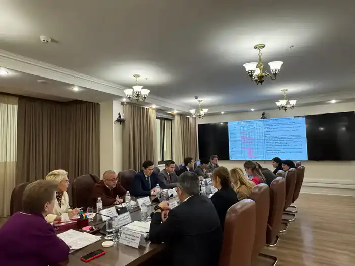 АКТУАЛЬНЫЕ ВОПРОСЫ ЗДРАВООХРАНЕНИЯ ОБСУДИЛИ НА ЗАСЕДАНИИ ОБЩЕСТВЕННОГО СОВЕТА МИНЗДРАВА (3)