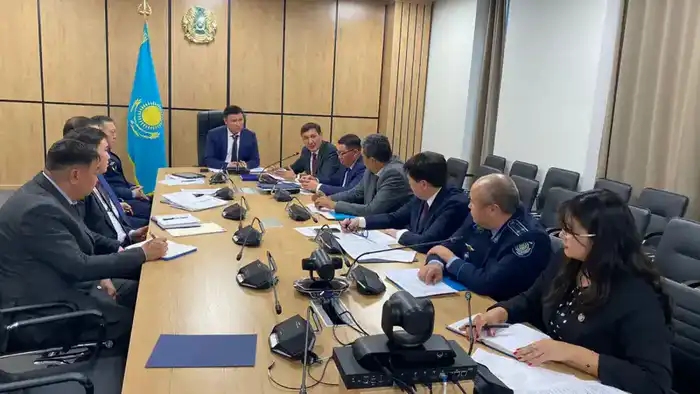 В Туркестане обсудили меры по профилактике правонарушений среди несовершеннолетних Атырау