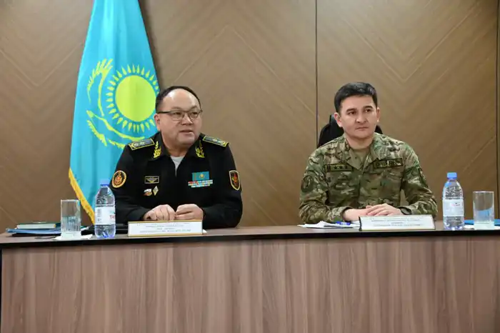 Вице-адмирал Бурамбаев в Актау Атырау