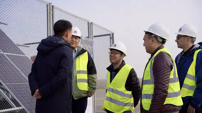 Солнечная базовая станция Huawei улучшает мобильную связь в Казахстане, обеспечивая 4G на трассе Қонаев–Талдыкорган Атырау