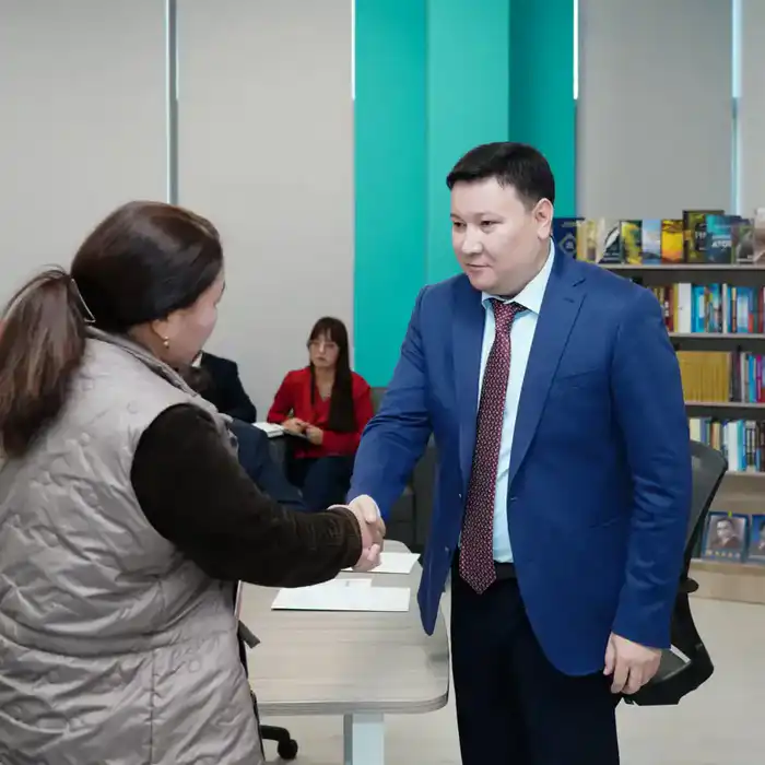Мост доверия: заместитель акима Туркестанской области выслушал голоса граждан Атырау