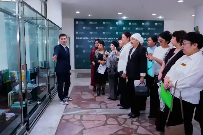 Национальная библиография: технологии и редкие издания на выставке! Атырау