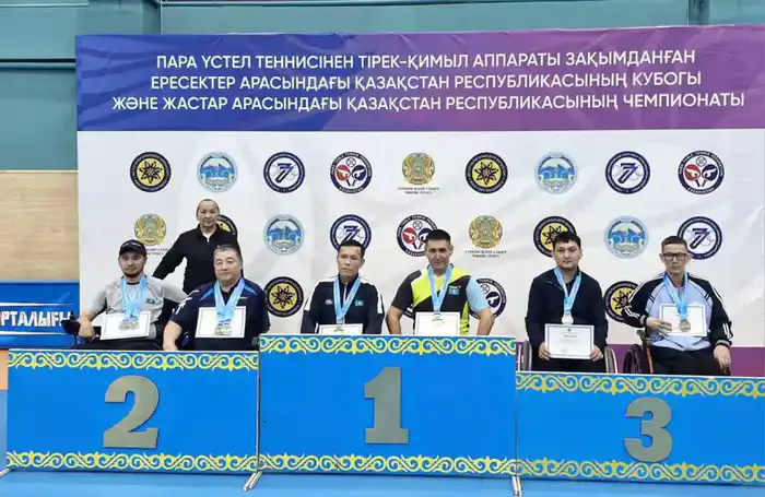 Ардак Нурмагамбетов из ВКО стал победителем Кубка РК по теннису, завоевав три медали Атырау