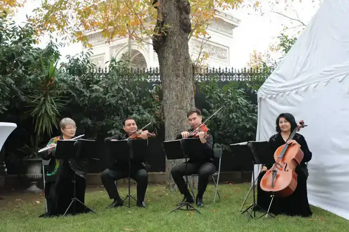 Культурный вечер Казахстана и Франции в Париже с произведениями композиторов Атырау