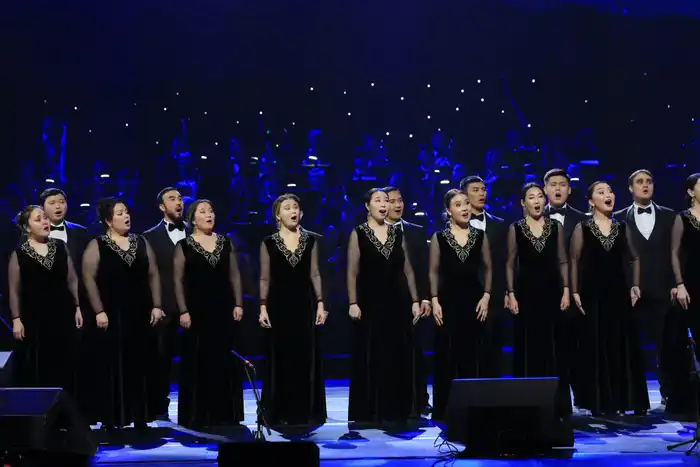 Гала-концерт в Дворце Республики: 90 лет филармонии Атырау