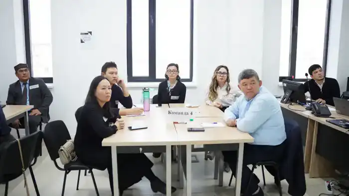 «Мамандығым – болашағым»: в Атырауской области стартовала форсайт-сессия по определению новых специальностей (6)