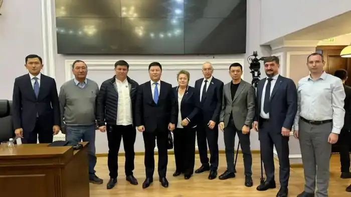 Вице-министр Рахымжан Исакулов провел встречу с населением Западно-Казахстанской области (2)