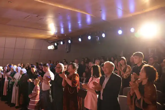 Юбилейный концерт «Анам сенсің, туған жер» в честь празднования 100-летия Нургисы Тлендиева прошел в Астане (9)