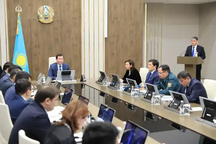 В регионе строится 87 объектов в сфере социальной инфраструктуры, акцент на восстановление пострадавших зданий Атырау