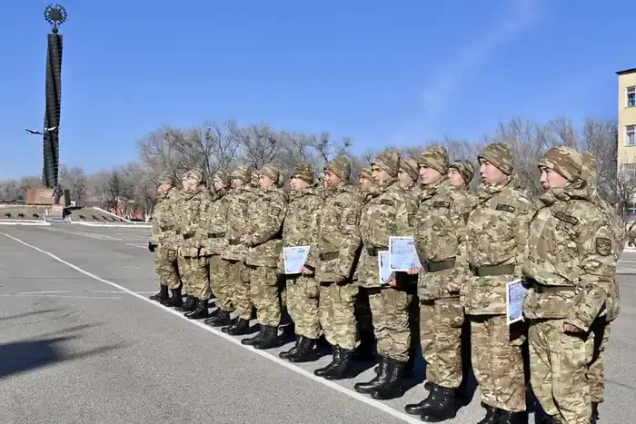 В Алатау проводили домой солдат срочной службы (4)