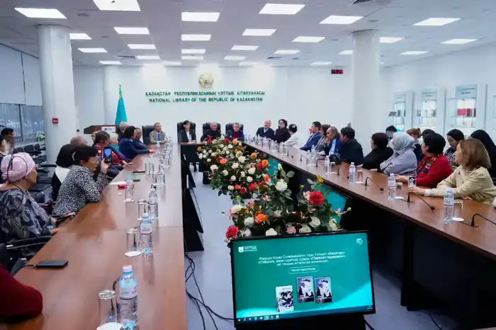 Литературный вечер в Алматы: обсуждение творчества Аскара Сулейменова как способ укрепления культурной идентичности Атырау