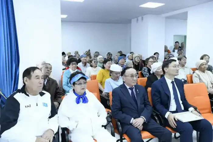 80-летний казахстанец Салтанат Туйтебаев вдохновляет пенсионеров на спорт после Нью-Йоркского марафона Атырау