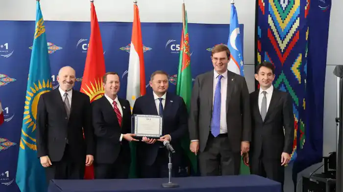 Казахстан и OpenAI подписали меморандум о сотрудничестве в сфере образования и искусственного интеллекта (6)