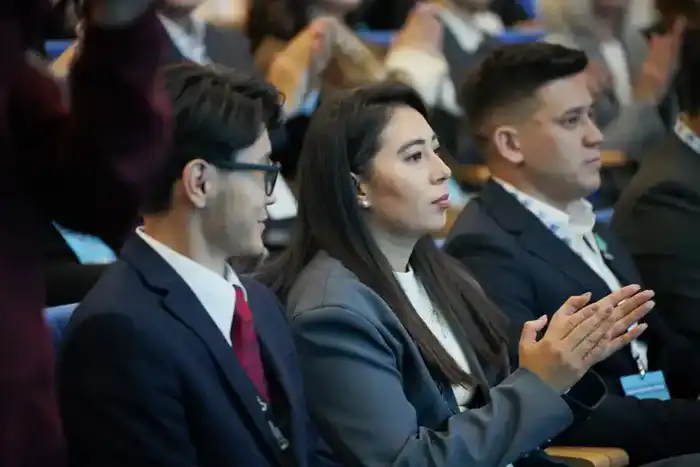 Форум в Уральске: новые идеи для популяризации рабочих профессий и волонтерства среди молодежи Атырау