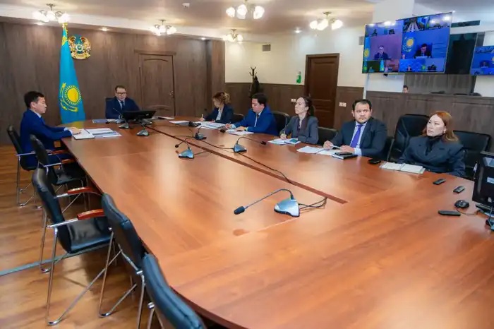 Министр торговли обсудил меры по сдерживанию инфляции и контролю за ценами на продовольствие Атырау