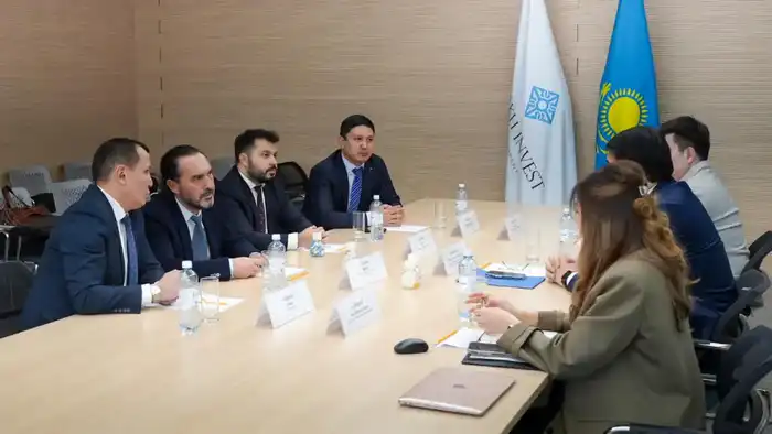 В МИД Казахстана обсудили реализацию проекта по производству пищевого желатина в Алматы (2)