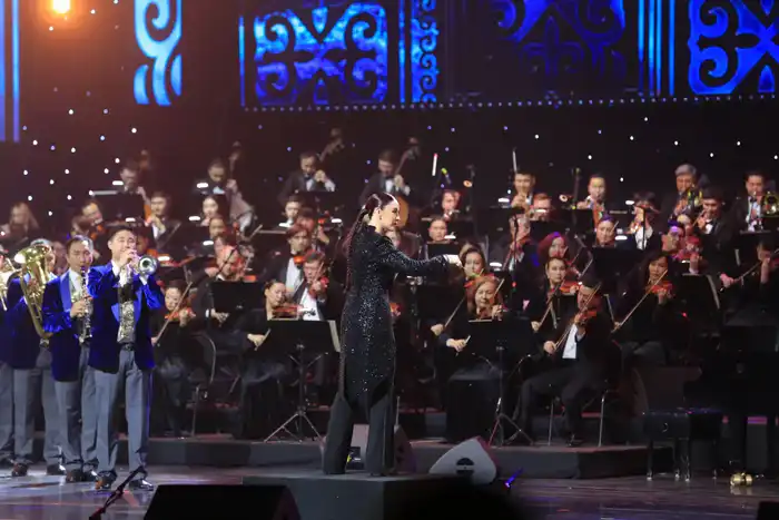 90-летний рубеж: Казахская государственная академическая филармония имени Жамбыла отметила юбилей (9)