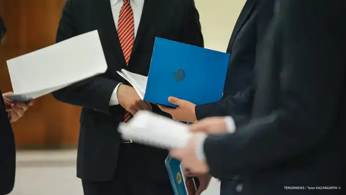 Госслужащие области Абай отказались от изменения рабочего графика: комментарий Акима Берика Уали Атырау