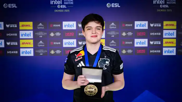 Казахстанец Даниил 'molodoy' Голубенко стал чемпионом турнира IEM Chengdu 2025, выиграв приз в один миллион долларов, выступая за бразильскую команду Furia. Атырау