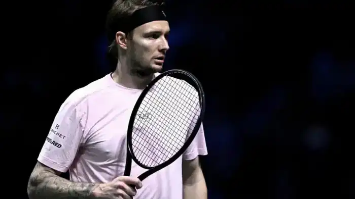 Неожиданный финал на турнире ATP 250: Александр Бублик уступает в 1/8 финала Moselle Open Атырау