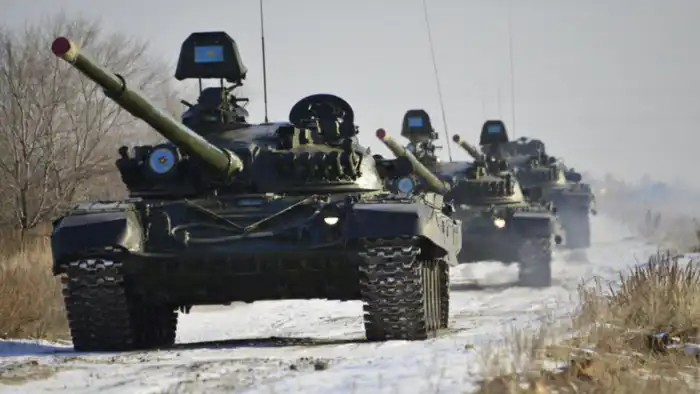 Внимание, Алматы: передислокация военной техники по дорогам Атырау