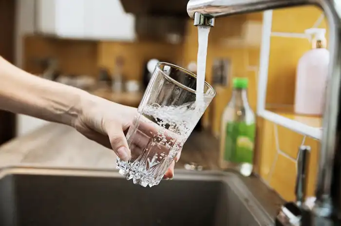 Атырау: запах хлора в воде не вызывает опасений, уверяют эксперты Атырау