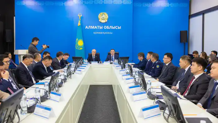 Канат Нуров встретился с предпринимателями Алматинской области: обсуждение защиты прав и поддержки бизнеса Атырау