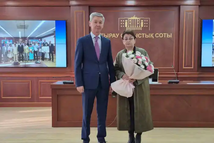 Судебная звезда уходит в небесную гавань: торжественные проводы Багилы Нуржановой в почётную отставку Атырау