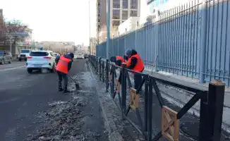 Снегоуборочные работы в Астане задействуют почти 400 единиц техники и 213 рабочих