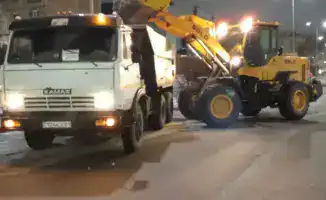 Снежный фронт: более тысячи единиц спецтехники ведут борьбу с зимним натиском в Астане