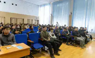 В Астане запустили ловушку для жадности: мероприятие по борьбе с лудоманией и финансовым мошенничеством