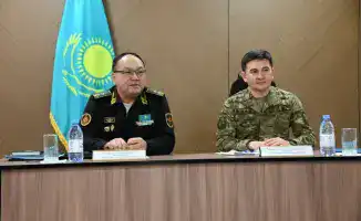 Вице-адмирал Бурамбаев в Актау