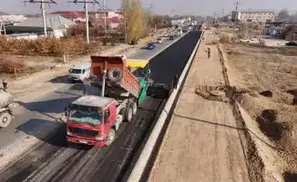 Туркестан начинает ремонтировать 138,5 километра дорог в этом году